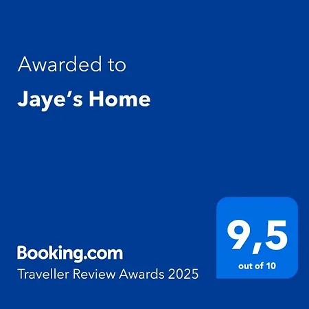 Holiday home Jaye's