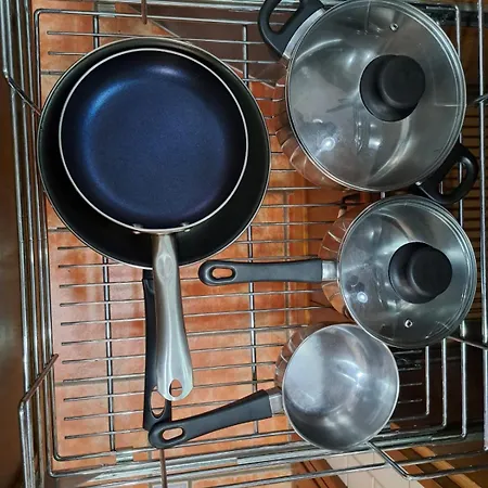 Jaye's Арона